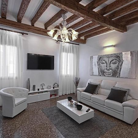Ca' Alessandro Apartment Venesia Bagian luar foto