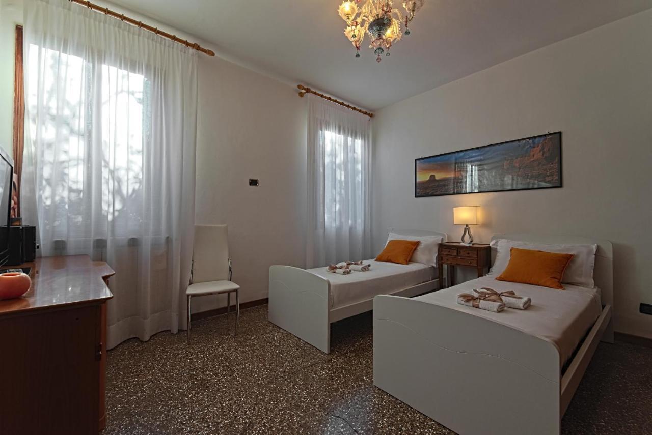 Ca' Alessandro Apartment Venesia Bagian luar foto